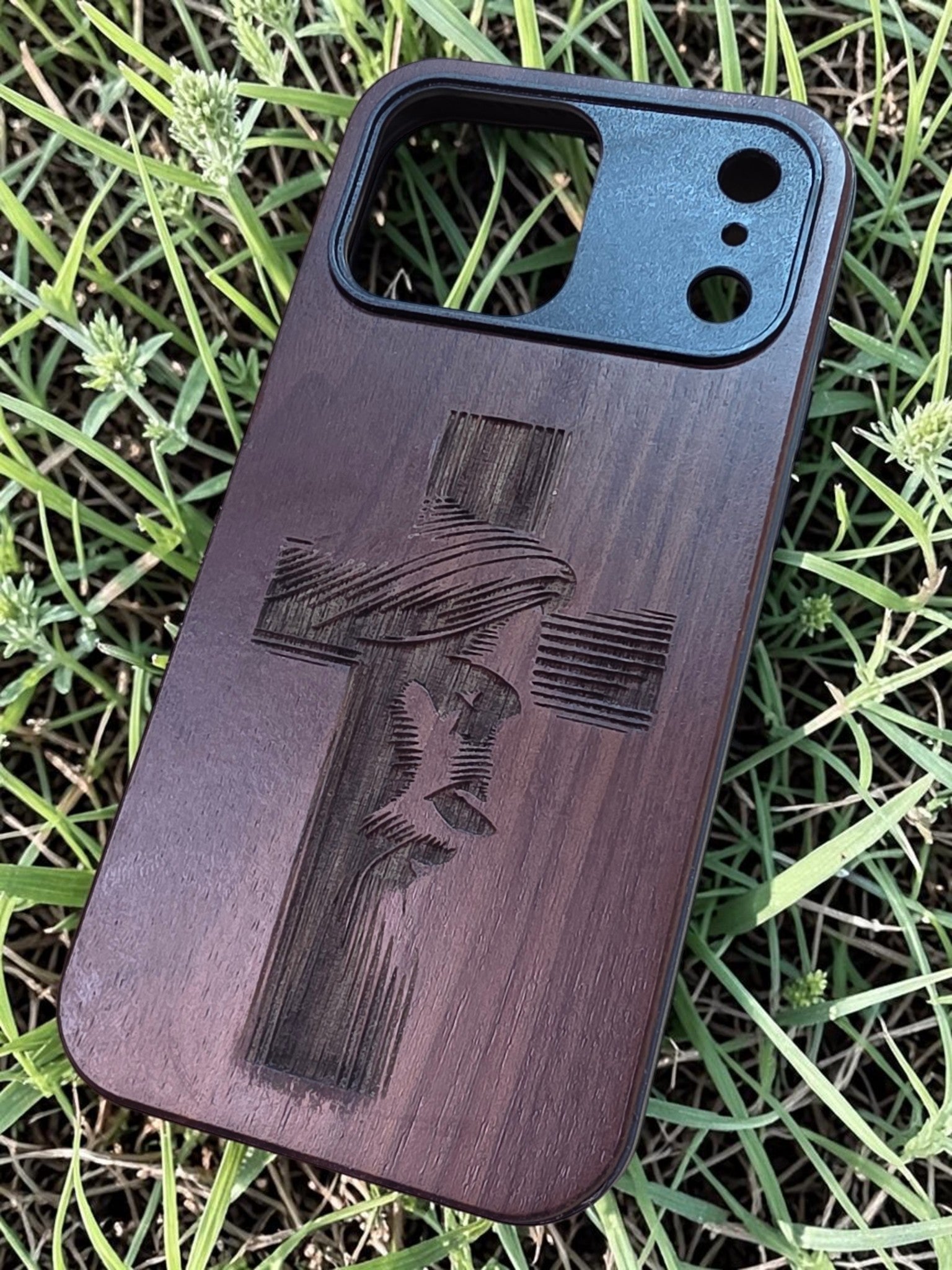 Jesus Crown of Thorns Cross Walnut Veneer Phone Case – iPhone 17 Pro & 17 Pro Max